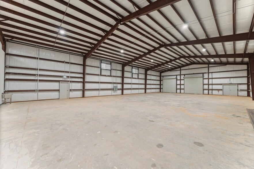 More Photos Of 810 Honea Egypt Rd., Magnolia Flex For Sale