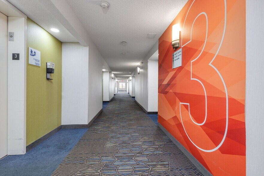 More Photos Of 3610 S Nappanee St, Elkhart Hotel For Sale