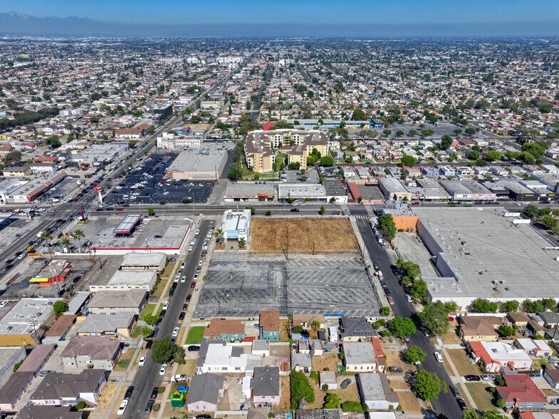 More Photos Of 8701 S Western Ave, Los Angeles Storefront For Sale