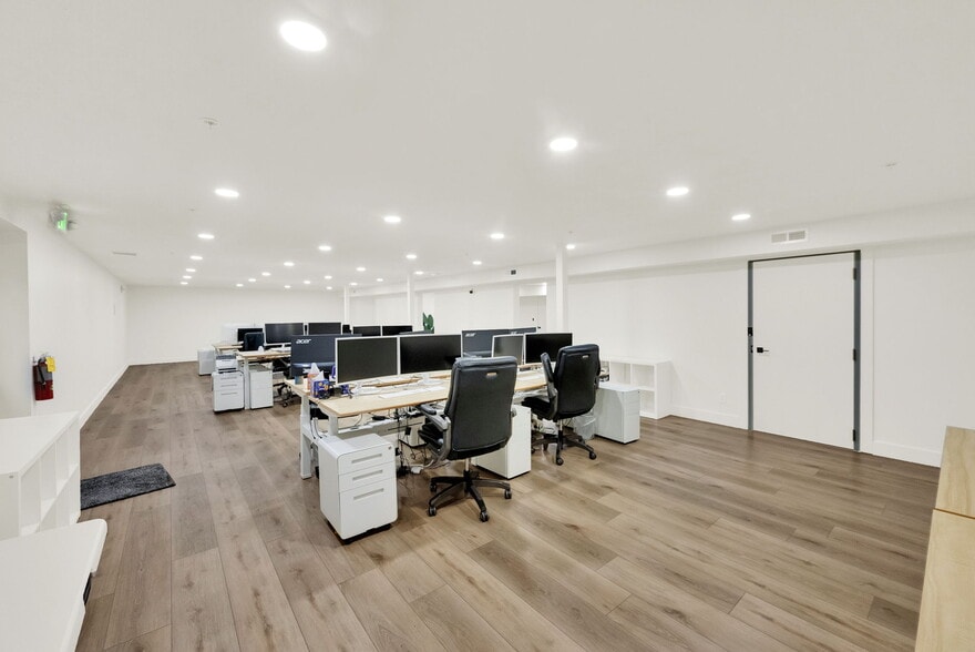 More Photos Of 10885 S State St, Sandy Medical For Sale