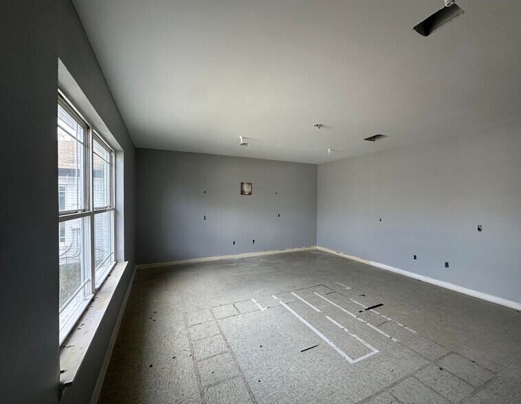 More Photos Of 1405 W Storey St, San Saba Skilled Nursing Facility For Sale