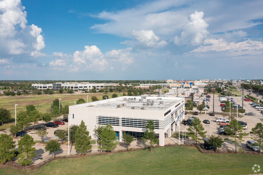 More Photos Of 21800 Katy Fwy, Katy Office For Sale