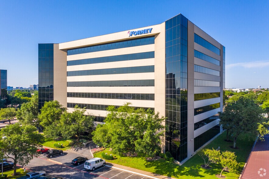 More Photos Of 16479 Dallas Pky, Addison Office For Sale