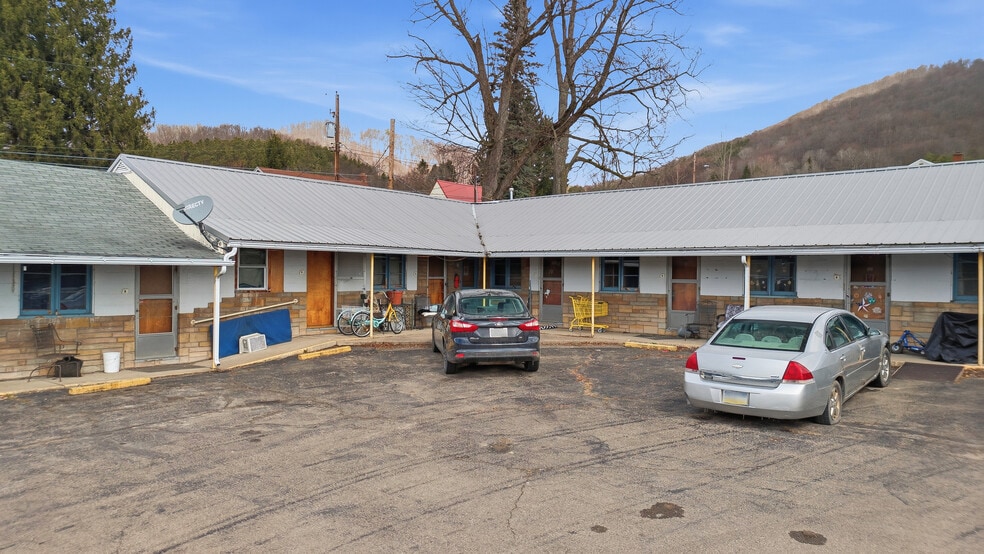 More Photos Of 730 N Main St, Port Allegany Hotel For Sale