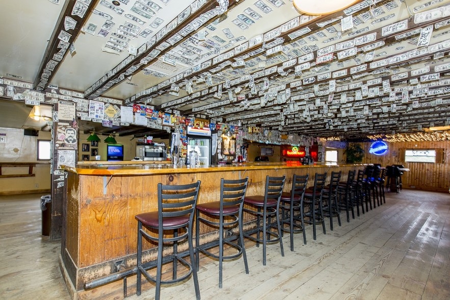 Primary Photo Of 8355-8365 S Highway 89, Kirkland Trailer Camper Park For Sale