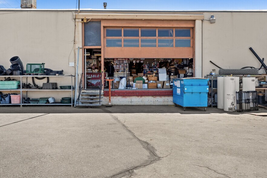 More Photos Of 1000 American St, San Carlos Warehouse For Sale