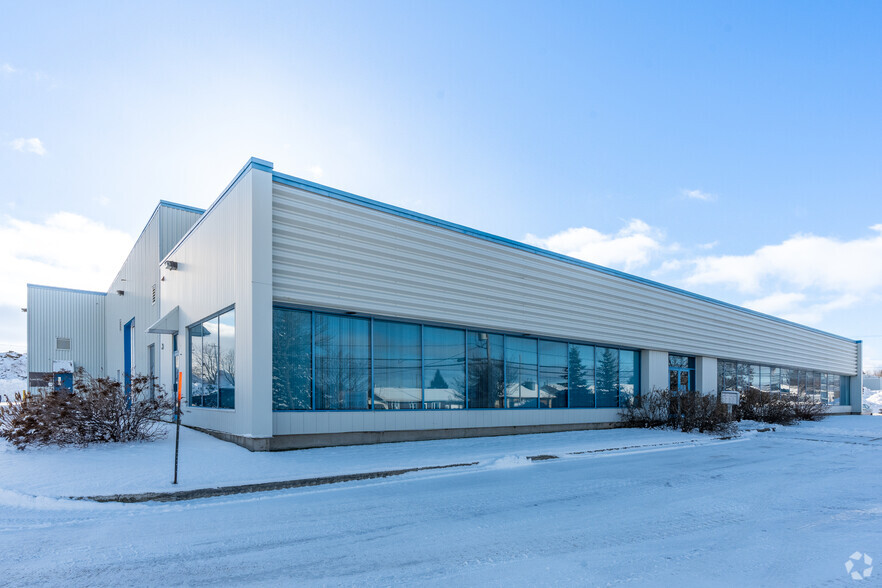 Primary Photo Of 8780 Boul Guillaume-Couture, Lévis Warehouse For Lease