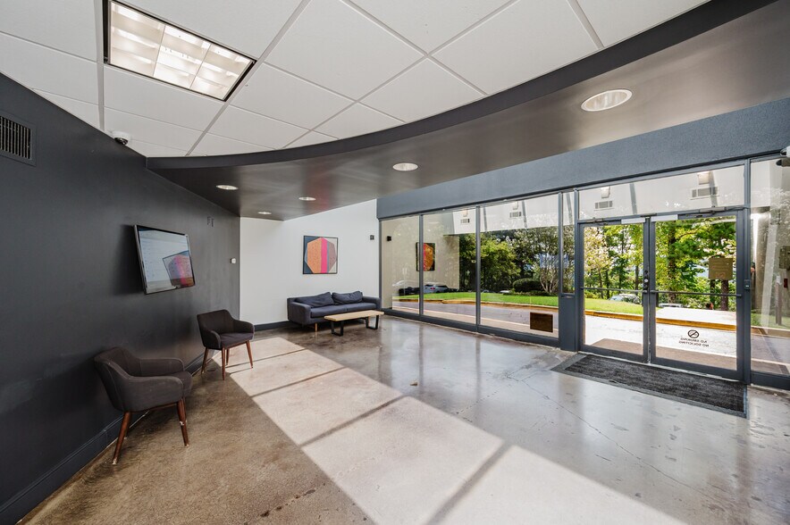 More Photos Of 530 Beacon Pky W, Birmingham Office For Lease