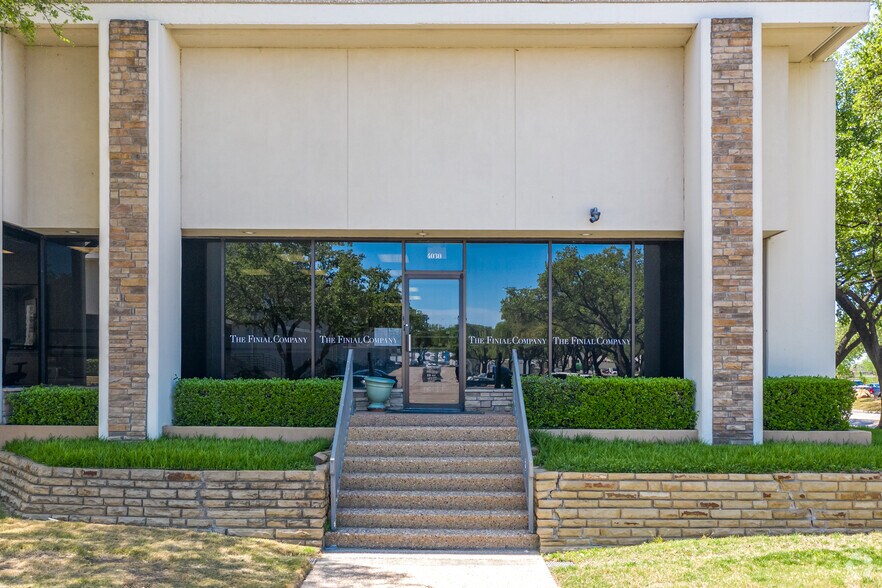 More Photos Of 4030 La Reunion Pky, Dallas Distribution For Lease