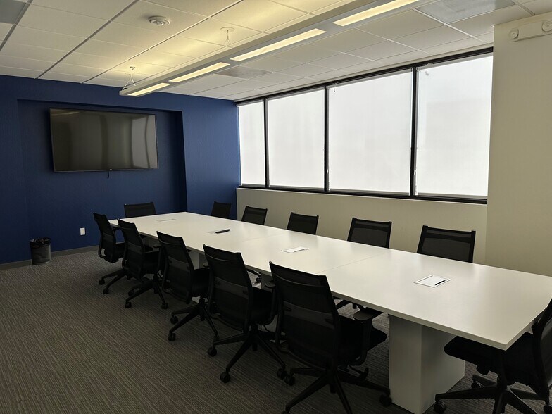 More Photos Of 6001 Shellmound St, Emeryville Office For Lease