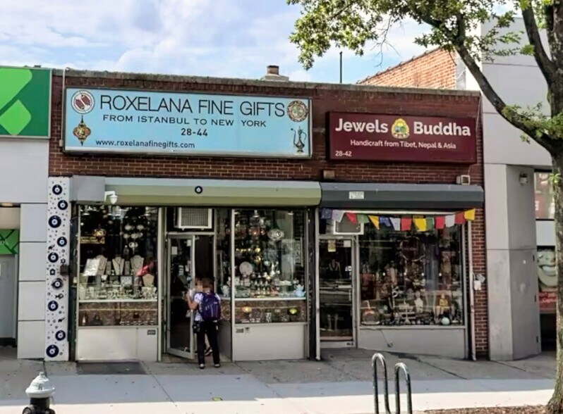 Primary Photo Of 2844 Steinway St, Astoria Storefront For Lease