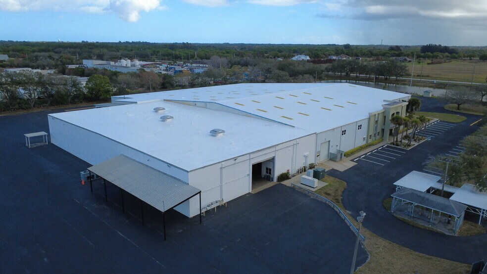 More Photos Of 625 66th Ave SW, Vero Beach Manufacturing For Sale