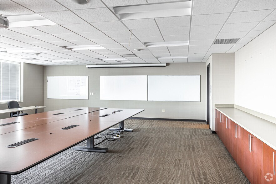 More Photos Of 9351-9401 Renner Blvd, Lenexa Office For Lease