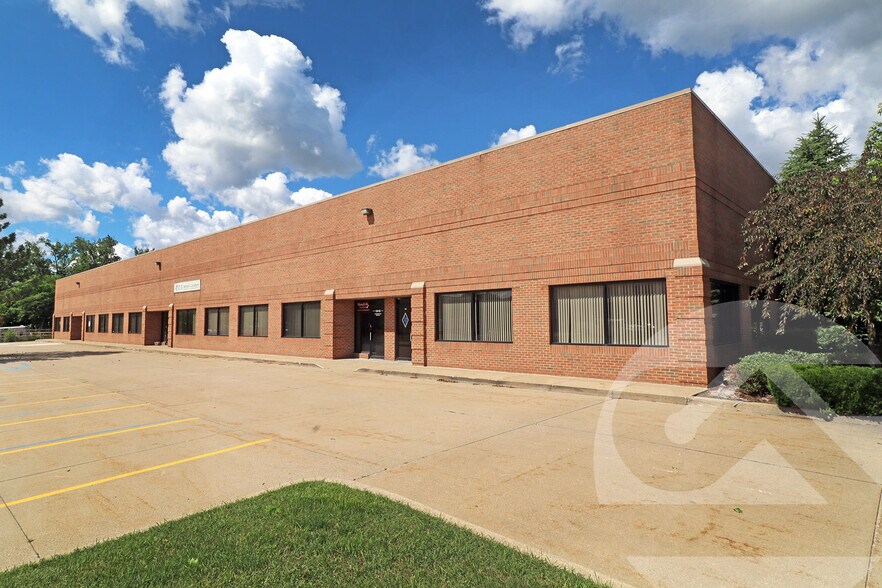 Primary Photo Of 13398-13420 W Star Dr, Shelby Township Light Manufacturing For Lease