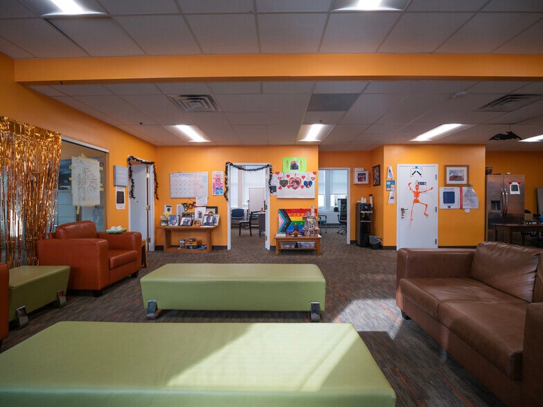 More Photos Of 100 S Broad St, Philadelphia Office For Lease