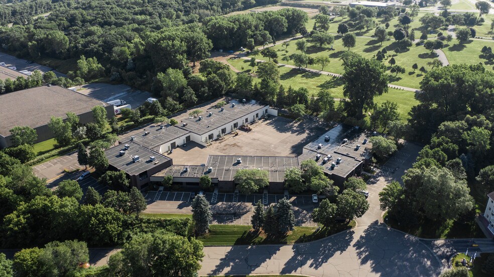 More Photos Of 12201-12241 Wood Lake Dr, Burnsville Light Manufacturing For Lease