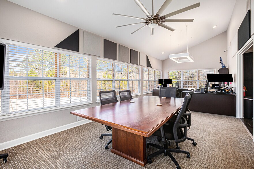 More Photos Of 183 Scott Rd, Canton Office Residential For Sale