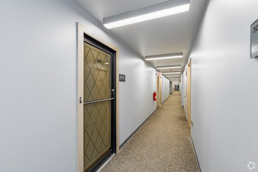 More Photos Of 320 Fort Duquesne Blvd, Pittsburgh Apartments For Sale