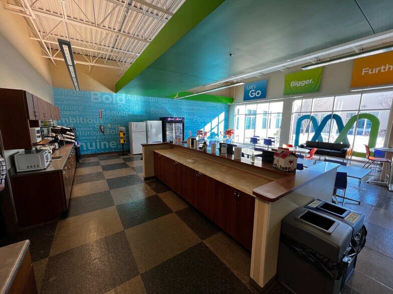 More Photos Of 3901 N Louise Ave, Sioux Falls Office For Lease