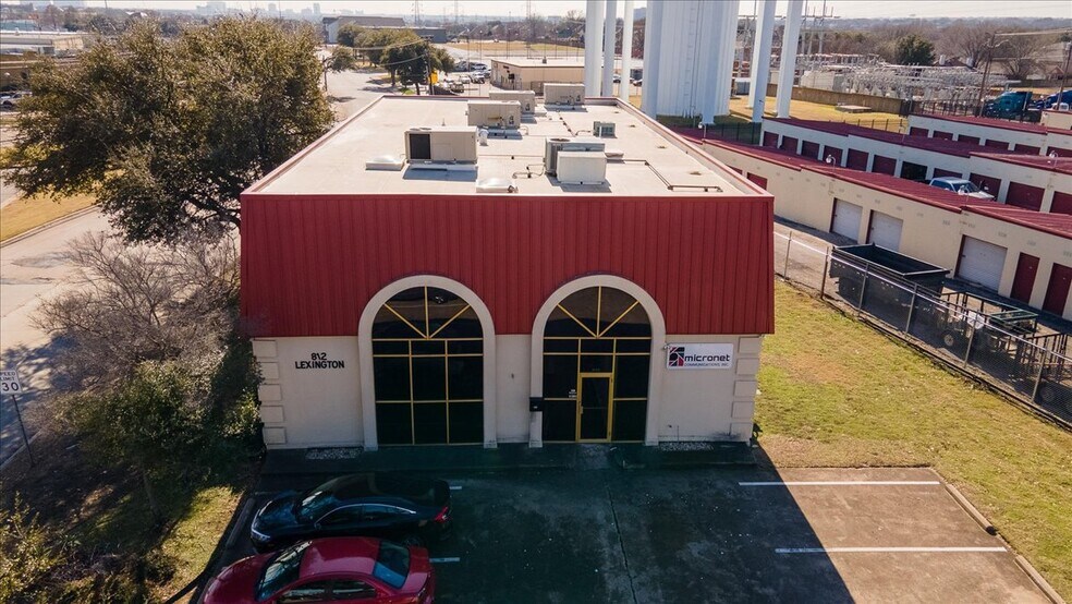 More Photos Of 812 Lexington Dr, Plano Office For Sale