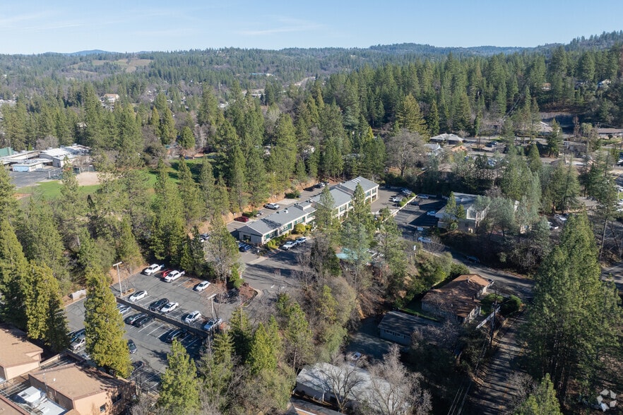 More Photos Of 1004 Fowler Way, Placerville Medical For Sale