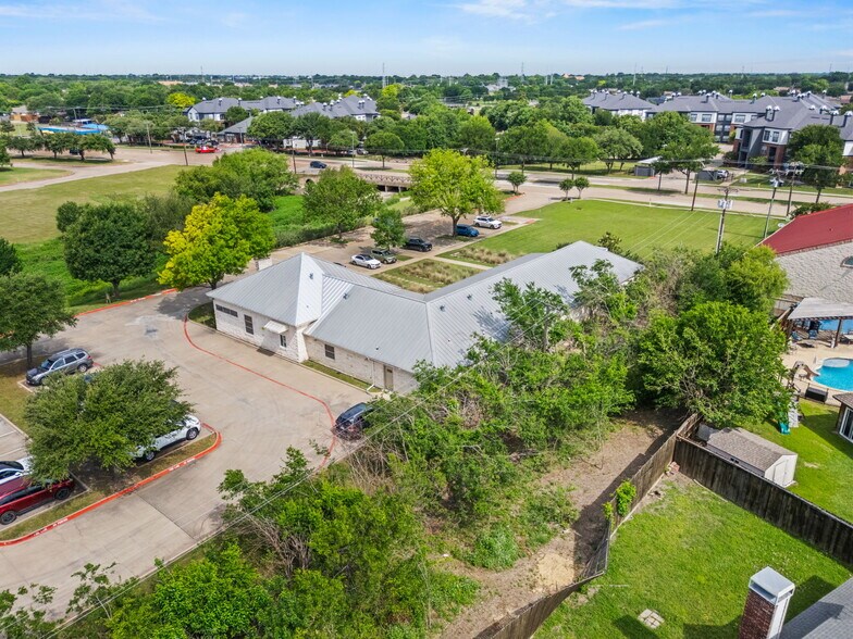 More Photos Of 610 N Town East Blvd, Mesquite Medical For Sale