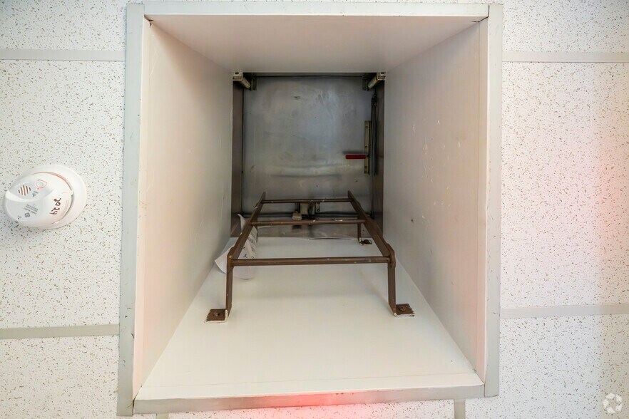 More Photos Of 5340-5346 Merrick Rd, Massapequa Storefront Retail Residential For Sale