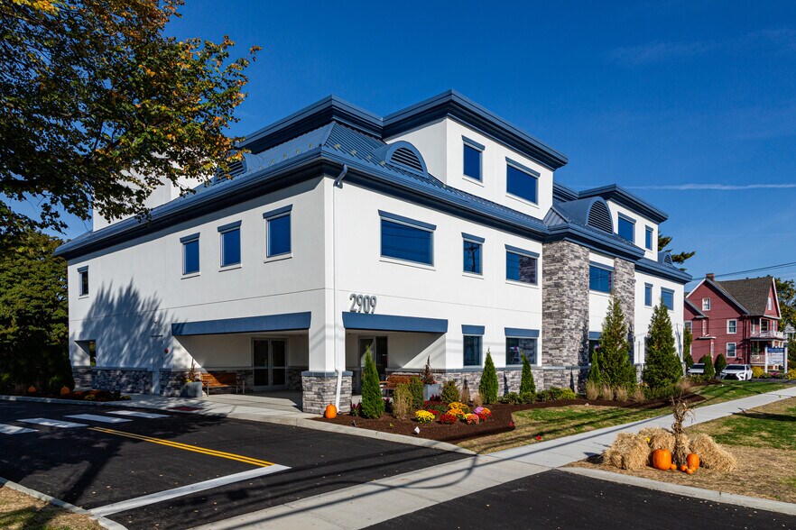 More Photos Of 2909 Main St, Stratford Medical For Lease