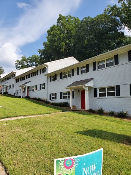 More Photos Of 820 W 7th St, Winston-Salem Apartments For Sale