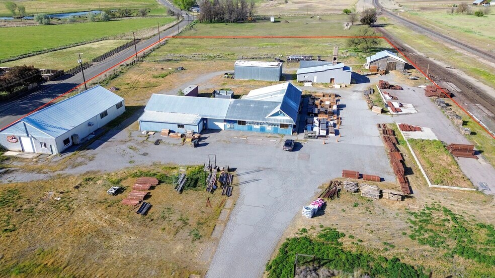 More Photos Of 451 N 11th St, Montague Warehouse For Sale