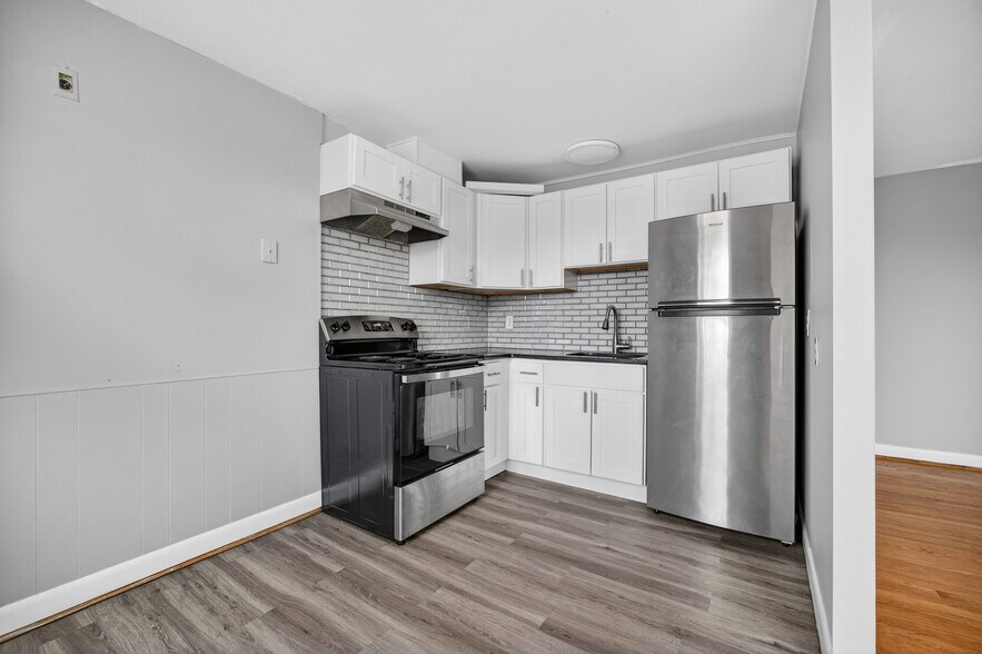 More Photos Of 27 Imlay St, Hartford Apartments For Sale