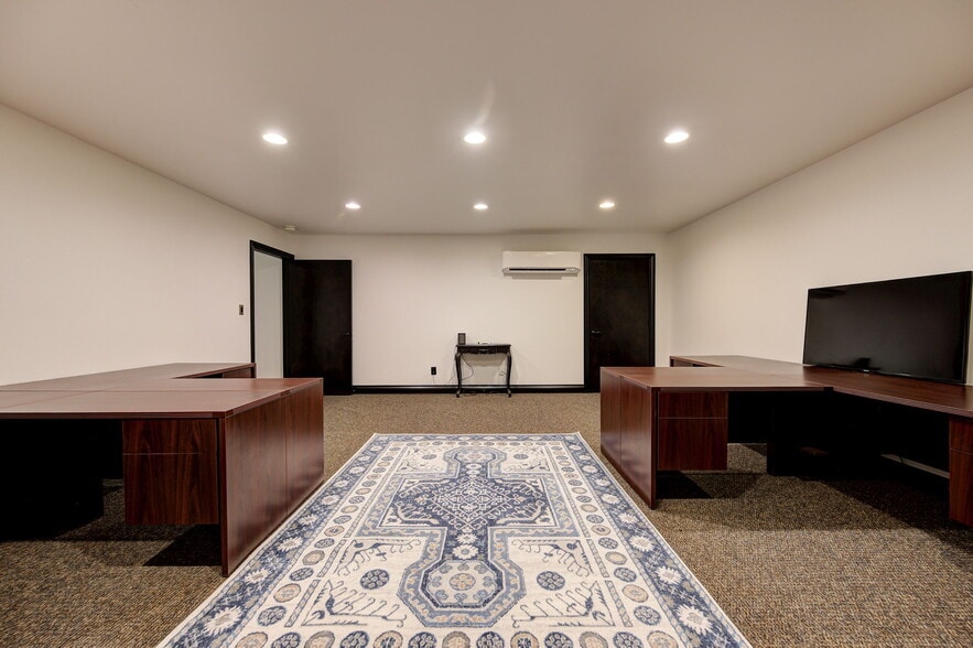 More Photos Of 2917 NW 156th St, Edmond Office Residential For Sale