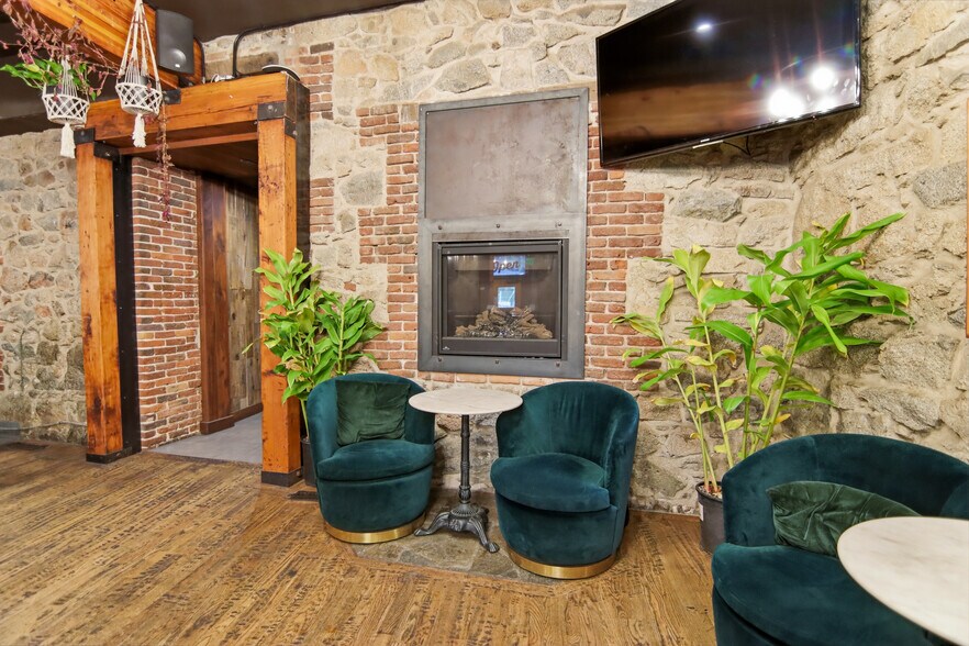 More Photos Of 107 Sacramento St, Nevada City Restaurant For Sale