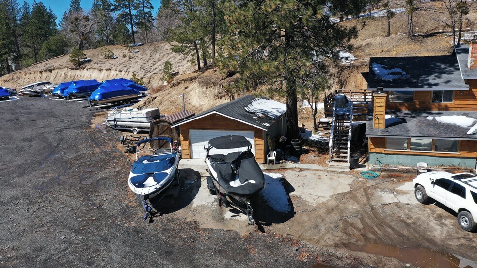 More Photos Of 32864 Hilltop Blvd, Running Springs Freestanding For Sale