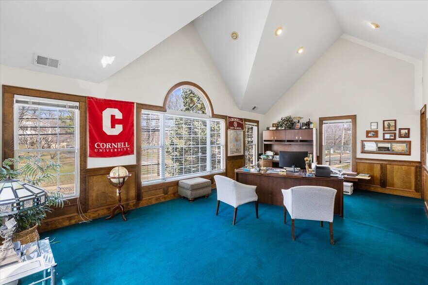 More Photos Of 27 Main St, Sparta Office For Sale