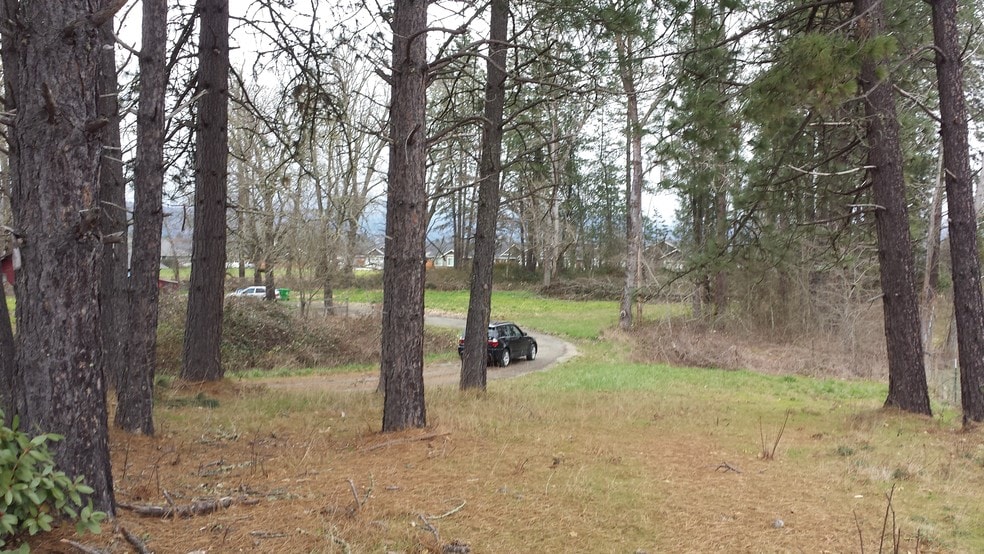 More Photos Of 1885 Hubbard Ln, Grants Pass Land For Sale