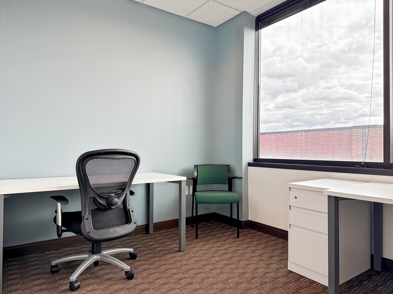 More Photos Of 1622-1650 W End Blvd, Saint Louis Park Coworking Space