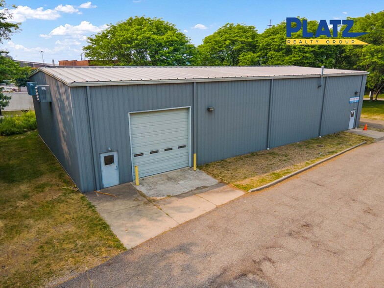 Primary Photo Of 100 S Bridge St, Struthers Warehouse For Sale