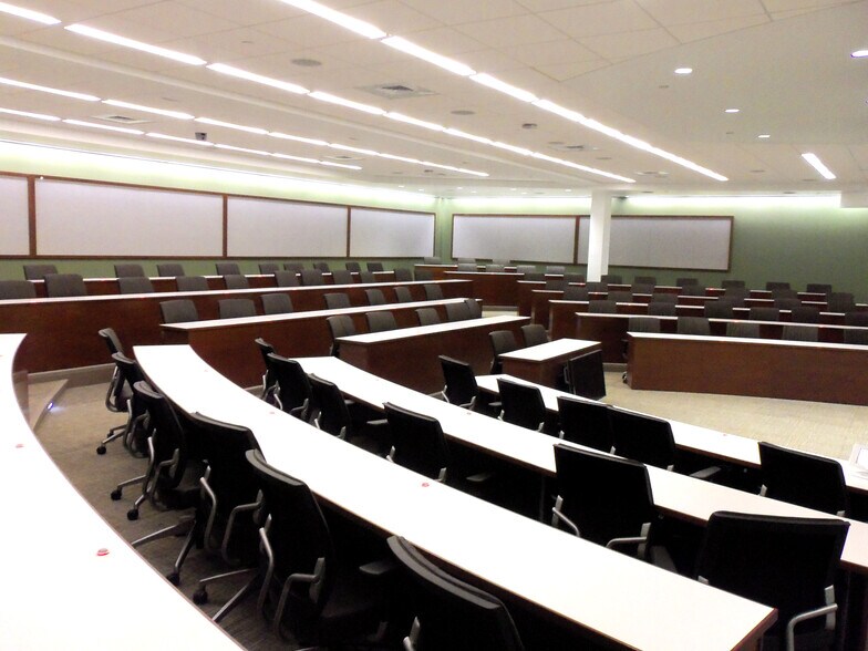 More Photos Of 1901 Romence Road Pky, Portage Research And Development For Lease