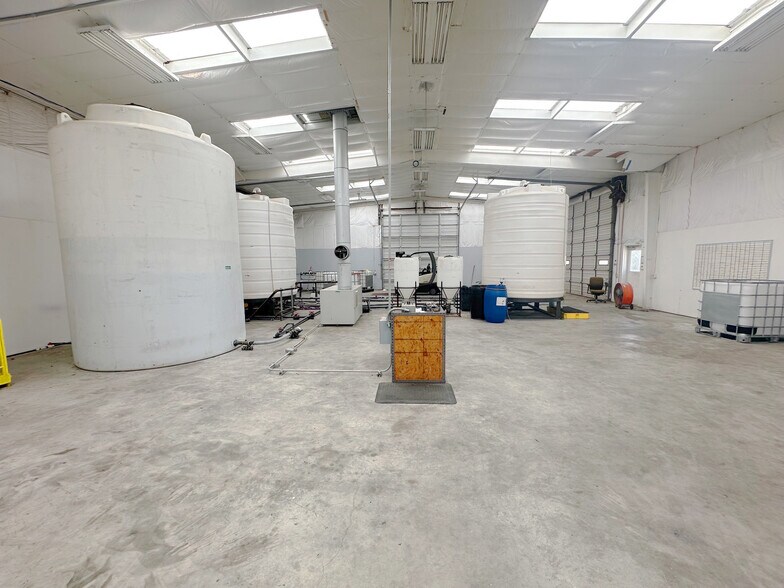 More Photos Of 14702 Jersey Shore Dr, Houston Warehouse For Lease