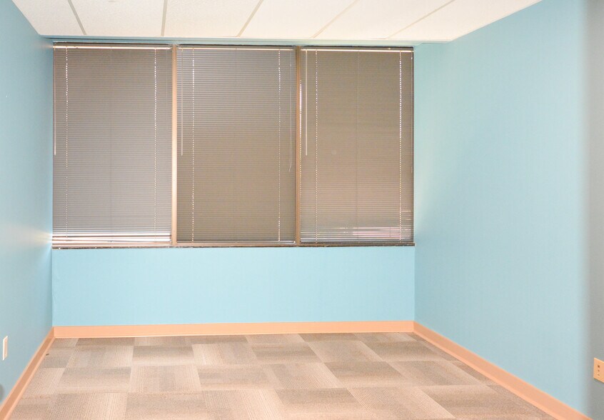 More Photos Of 650 S Shackleford Rd, Little Rock Office For Lease