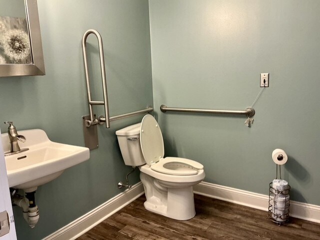 More Photos Of 13 Parkway Dr, Plainfield Warehouse For Lease