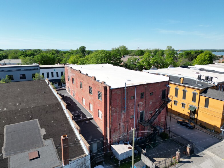 More Photos Of 726 Bank St NE, Decatur Storefront Retail Office For Lease