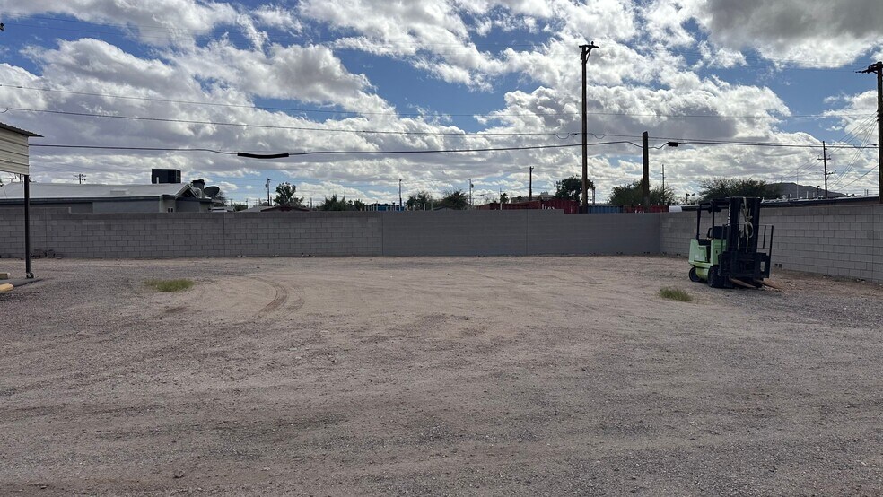 More Photos Of 131 W Grant Rd, Tucson Freestanding For Sale