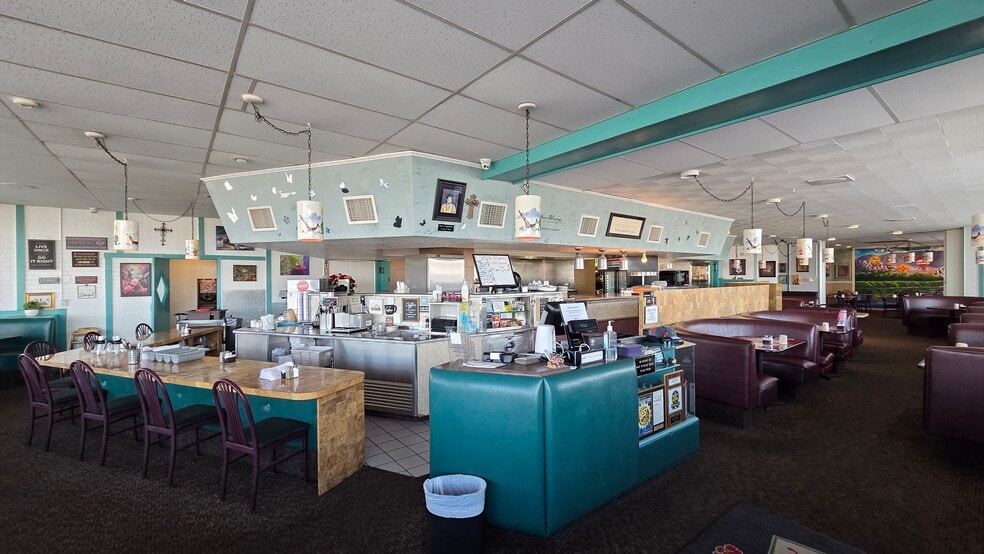 More Photos Of 4500 Central Ave SE, Albuquerque Restaurant For Sale