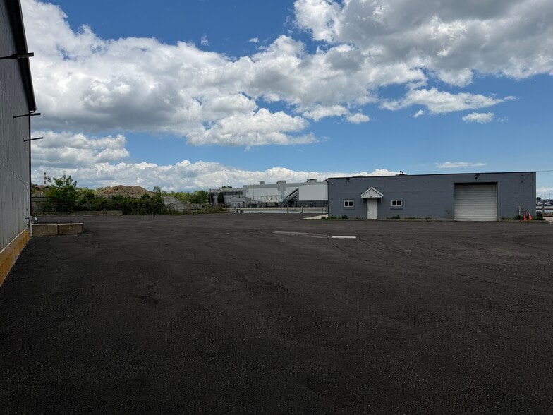 More Photos Of 88 Howard Ave, Bridgeport Warehouse For Lease
