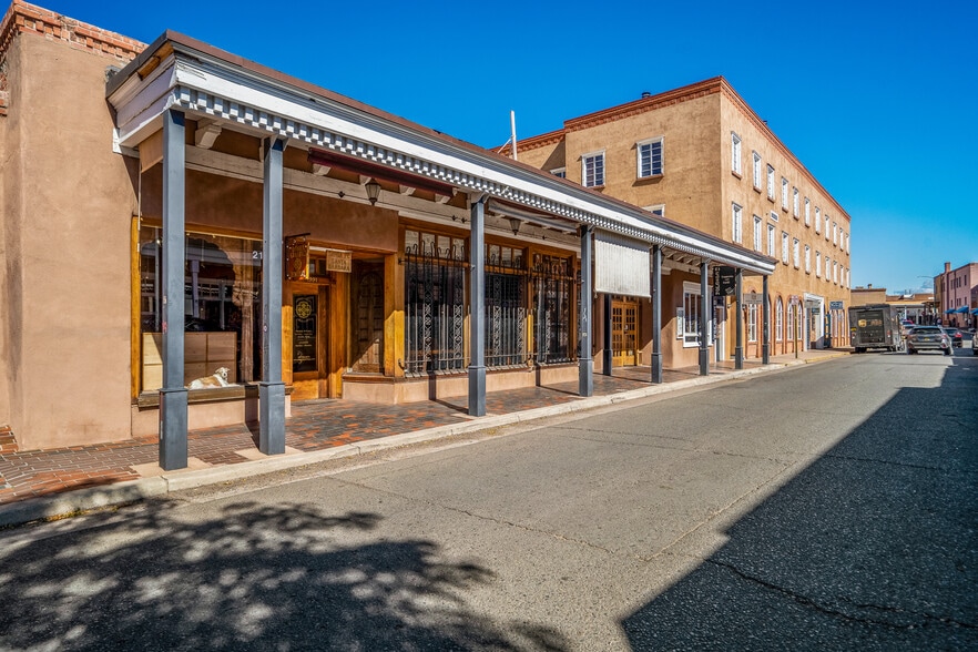 More Photos Of 216 Galisteo St, Santa Fe General Retail For Lease