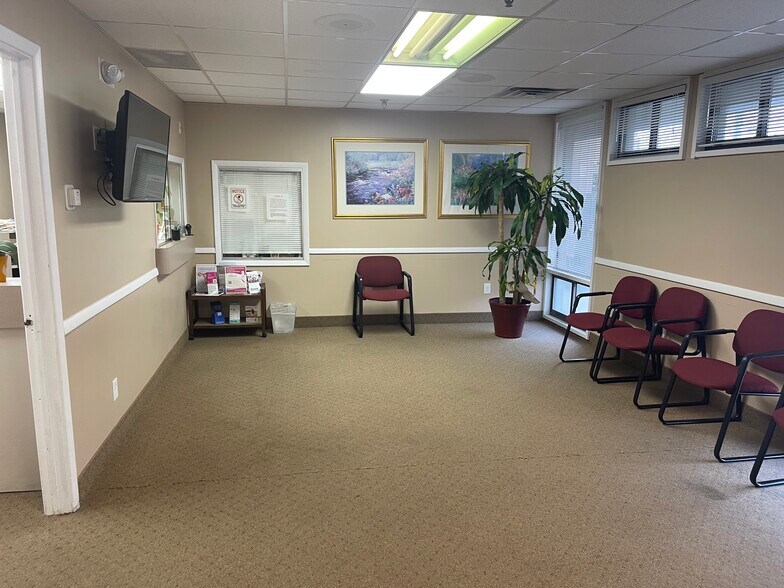 More Photos Of 281 Summerhill Rd, East Brunswick Office For Lease