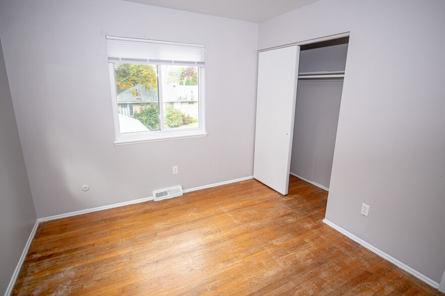 More Photos Of 2171 Thurmont Rd, Akron Multifamily For Sale