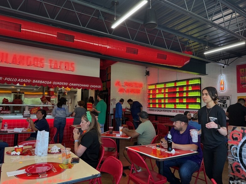 More Photos Of 3321 Walnut St, Garland Fast Food For Sale